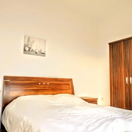In St.paul's Bay Apartment *